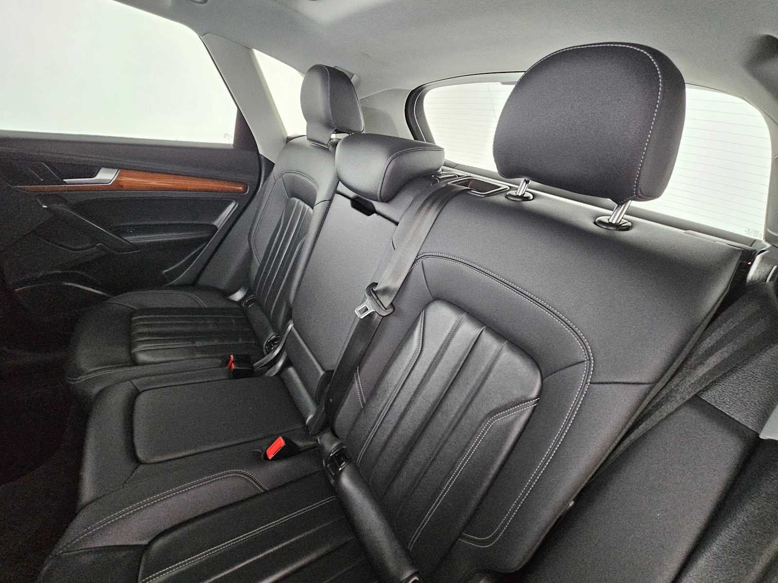 Used 2021 Audi Q5 2.0T Premium Plus w/ Premium Plus Package AWD/4WD image 17