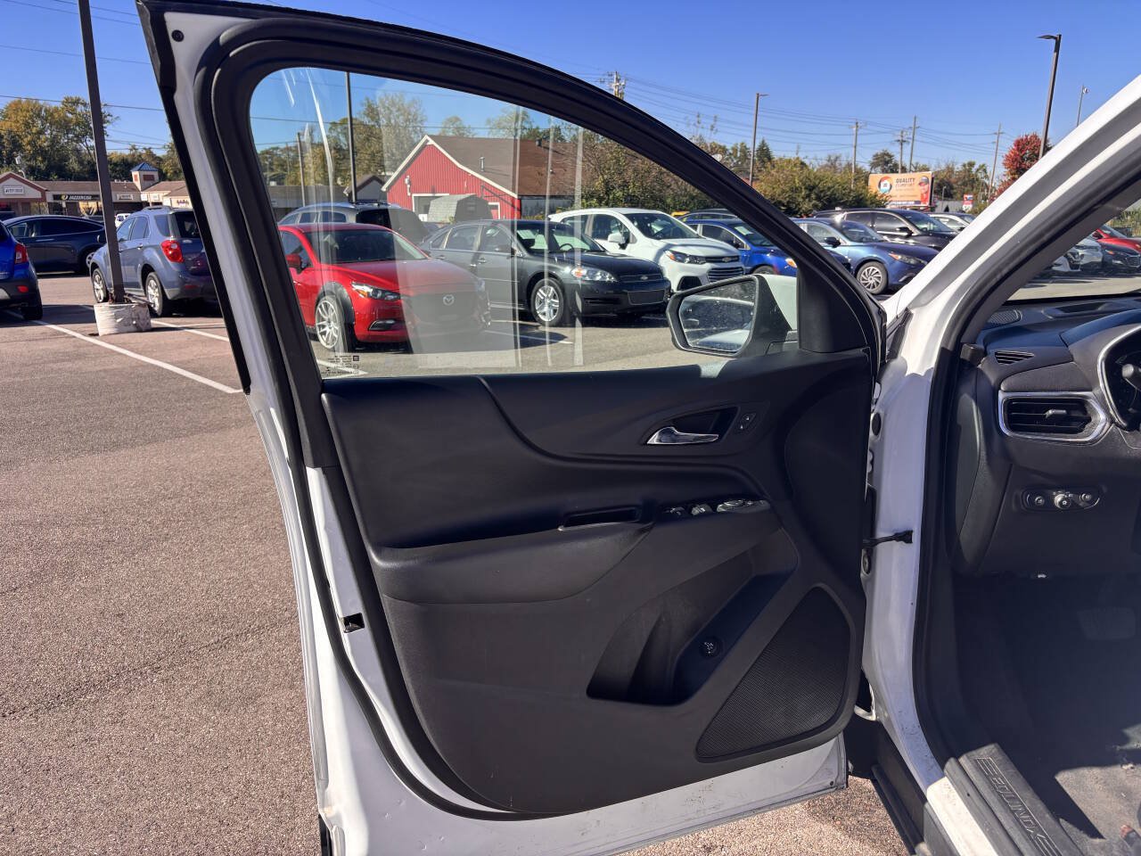 Used 2020 Chevrolet Equinox LT w/ Driver Convenience Package FWD image 14