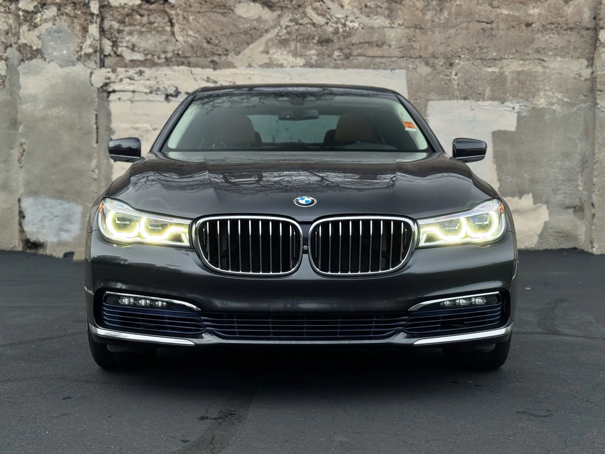 Used 2016 BMW 750i xDrive AWD/4WD image 11