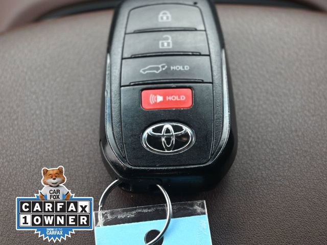 Used 2024 Toyota Venza Limited AWD/4WD image 21