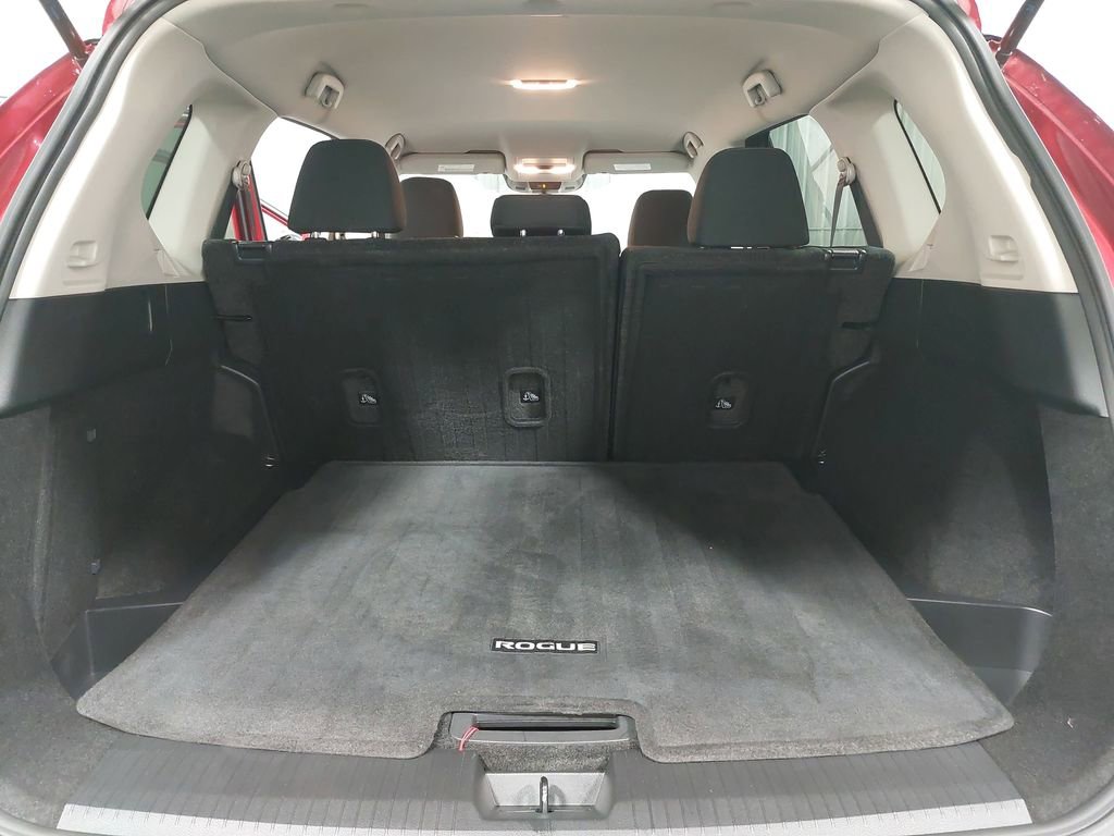 Used 2023 Nissan Rogue S image 12