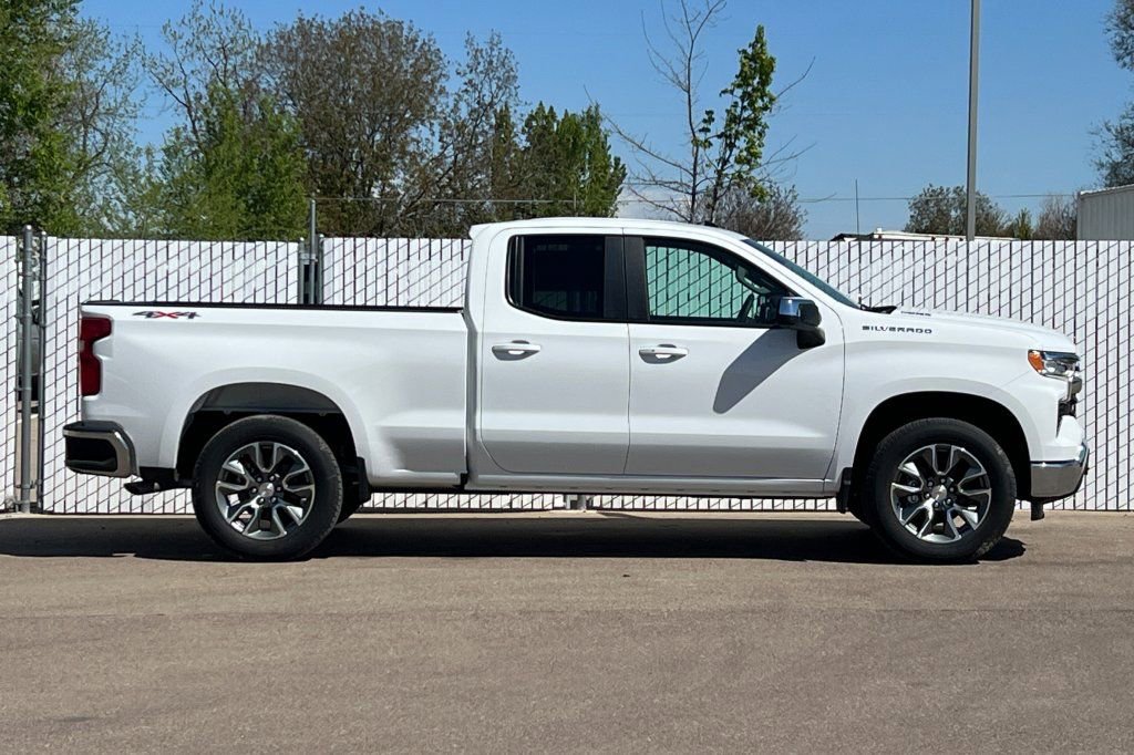 New 2026 Chevrolet Silverado 1500 LT AWD/4WD image 3