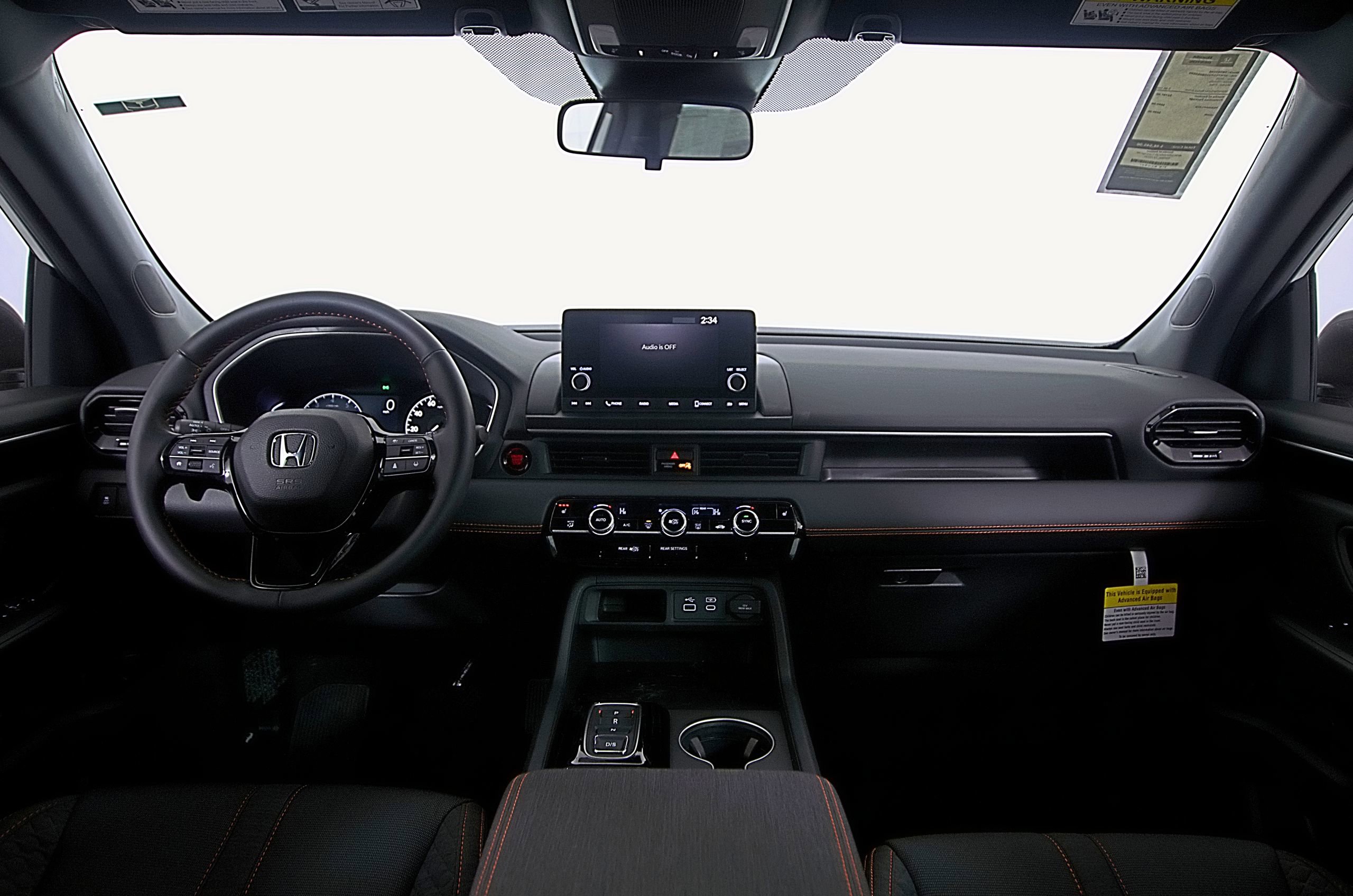 Used 2025 Honda Pilot Sport image 13