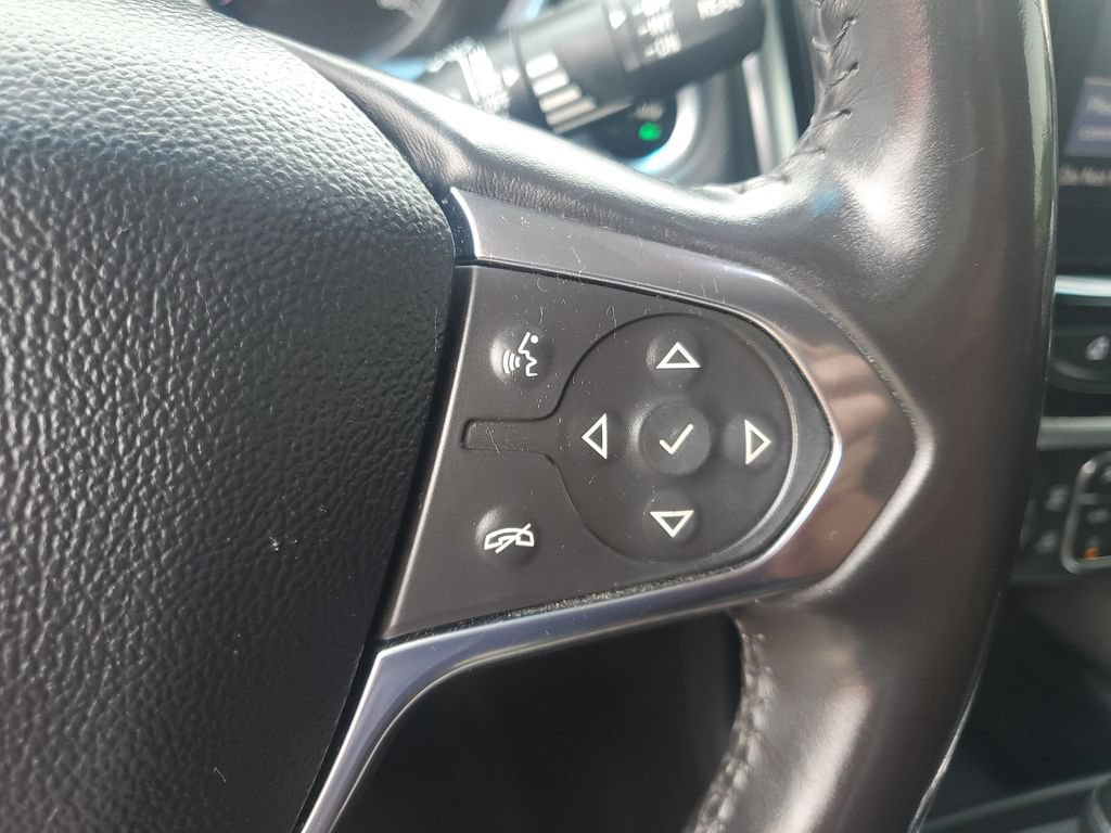 Used 2020 Chevrolet Traverse LT w/ LPO, Floor Liner Package AWD/4WD image 13