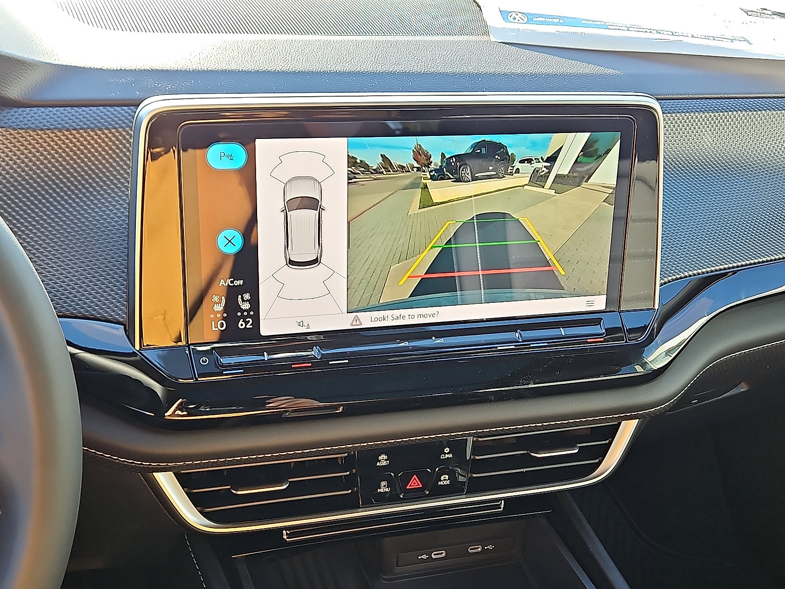 New 2026 Volkswagen Atlas Cross Sport SEL R-Line image 17