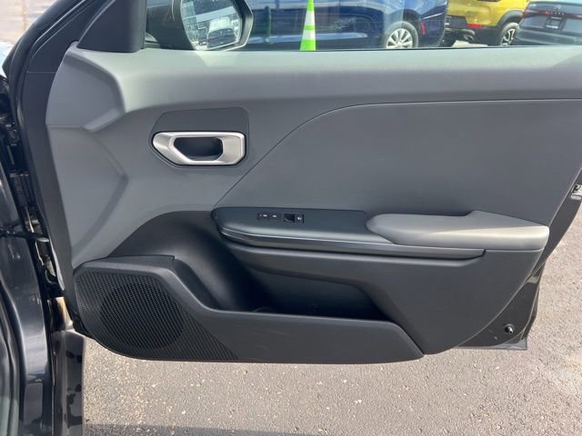 Certified 2025 Kia K4 LXS image 29