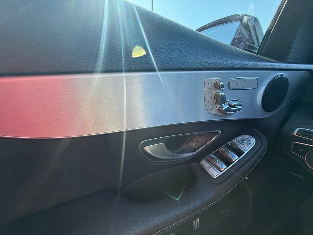 Used 2019 Mercedes-Benz C 300 Sedan image 16