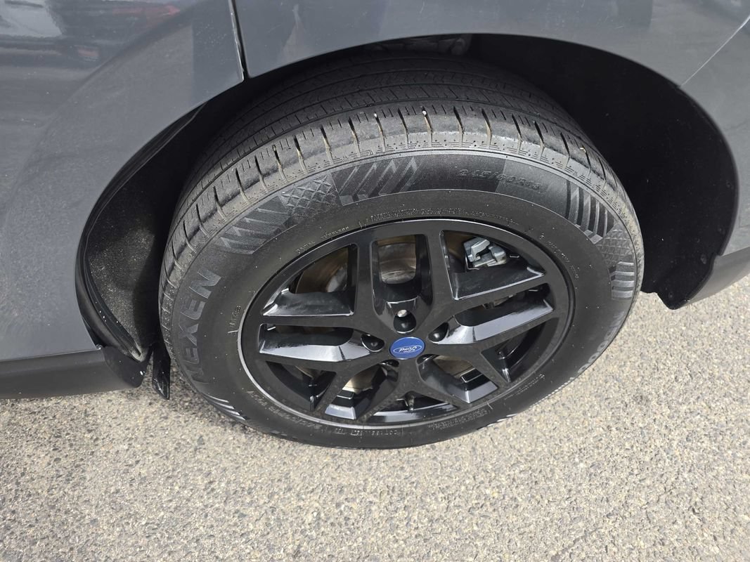 Used 2021 Ford Edge SEL AWD/4WD image 25