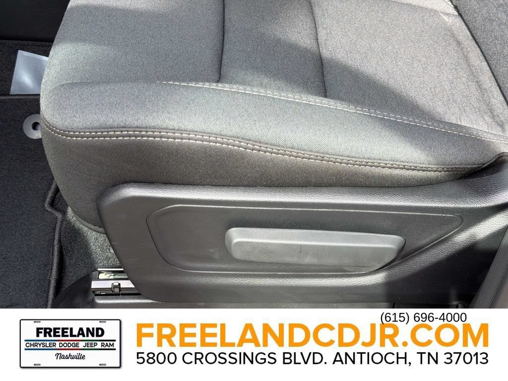 New 2026 RAM 1500 Express AWD/4WD image 19