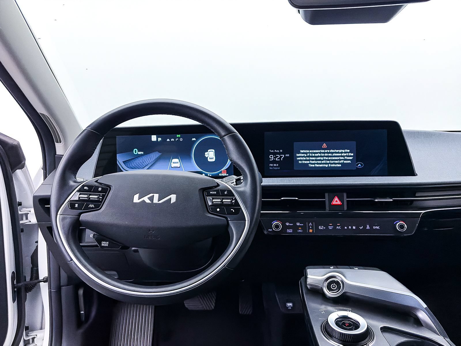 Certified 2022 Kia EV6 Light RWD image 3