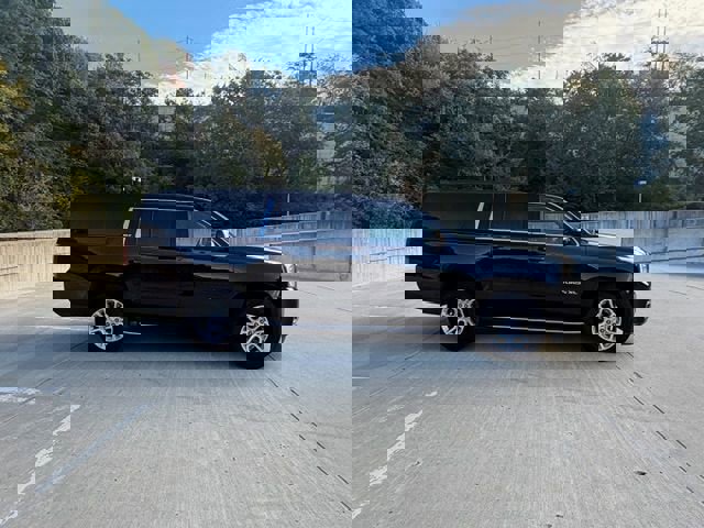 Used 2020 GMC Yukon XL SLT image 4