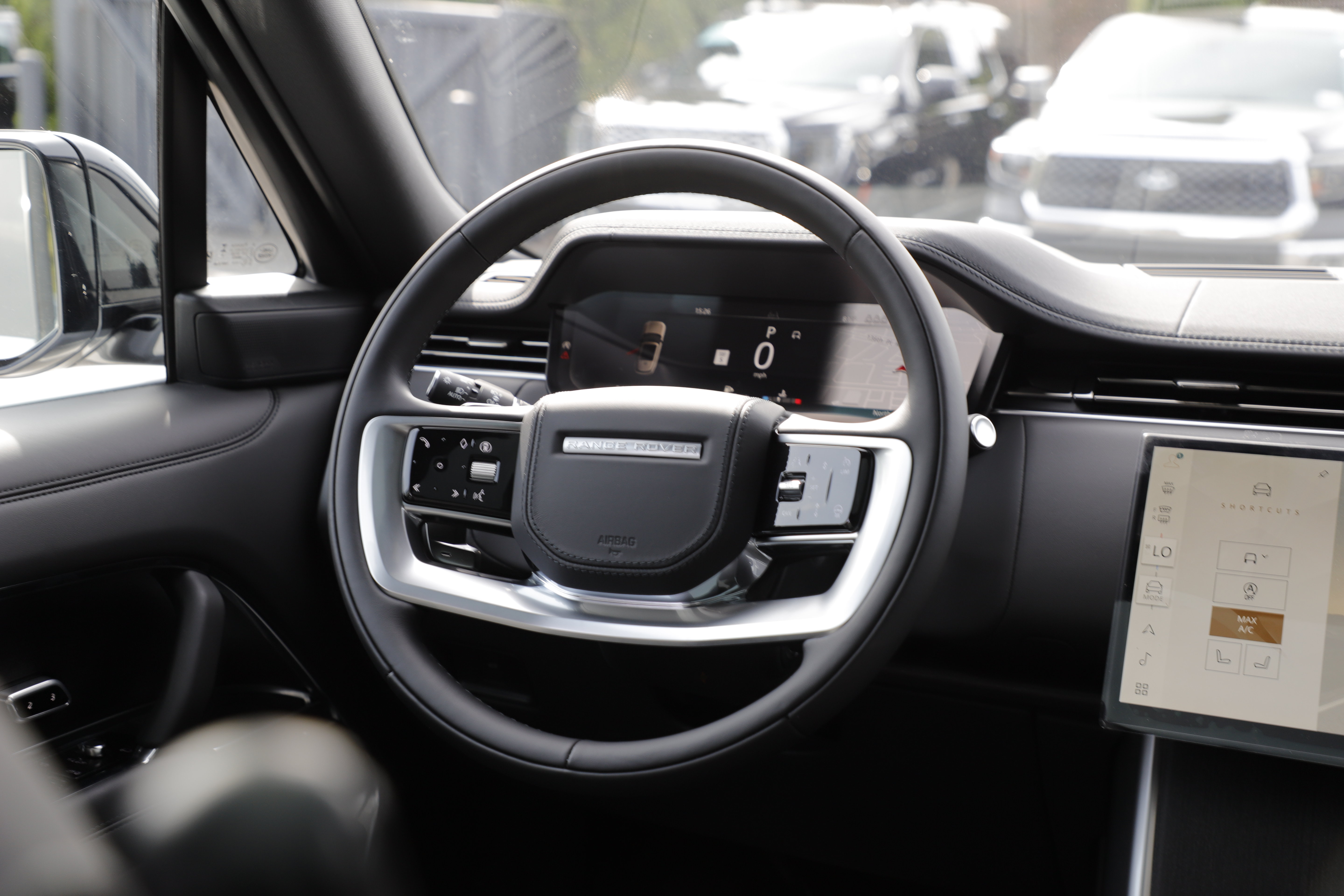 New 2026 Land Rover Range Rover SE AWD/4WD image 19