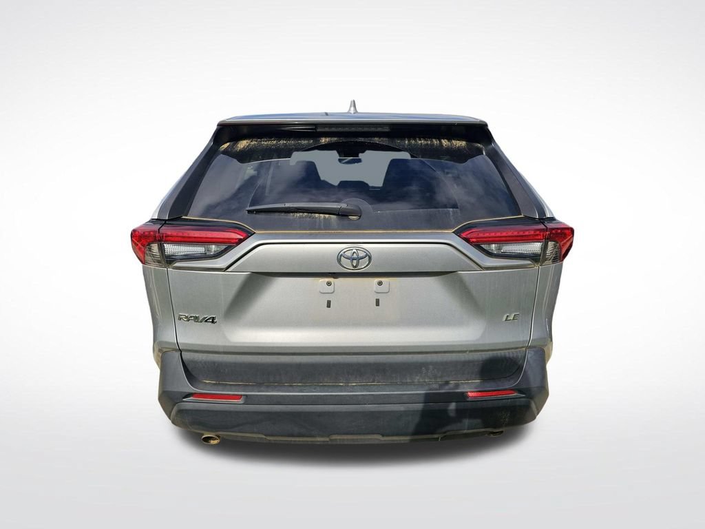 Used 2023 Toyota RAV4 LE FWD image 15