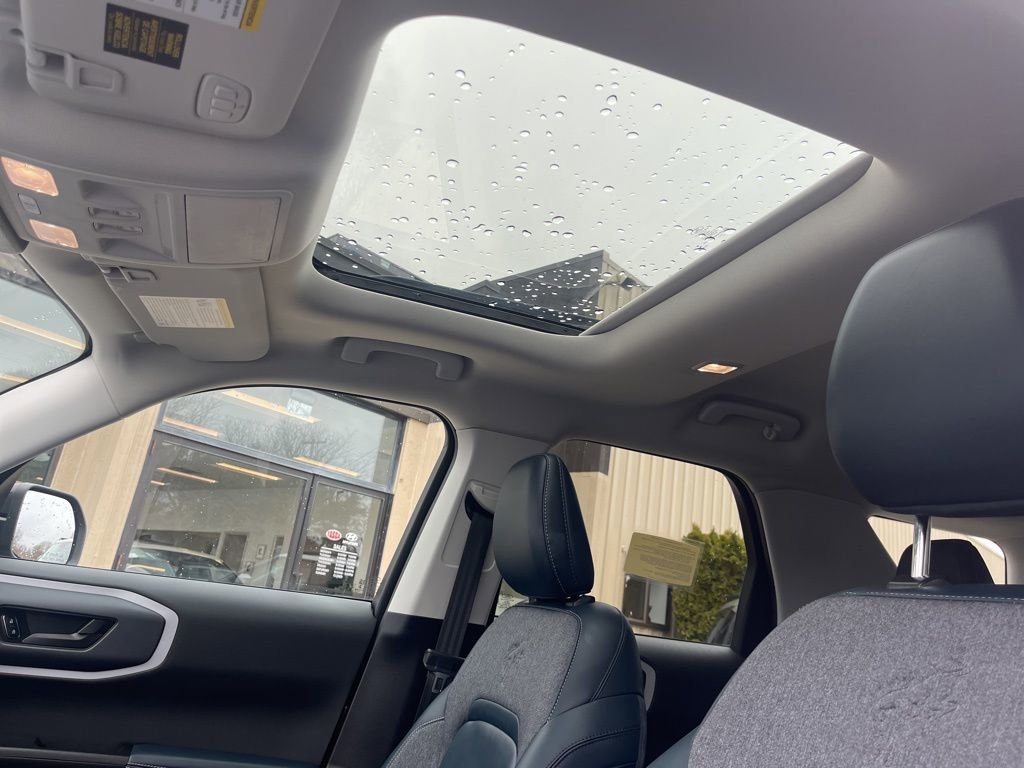 Used 2023 Ford Bronco Sport Outer Banks w/ Tech Package image 12