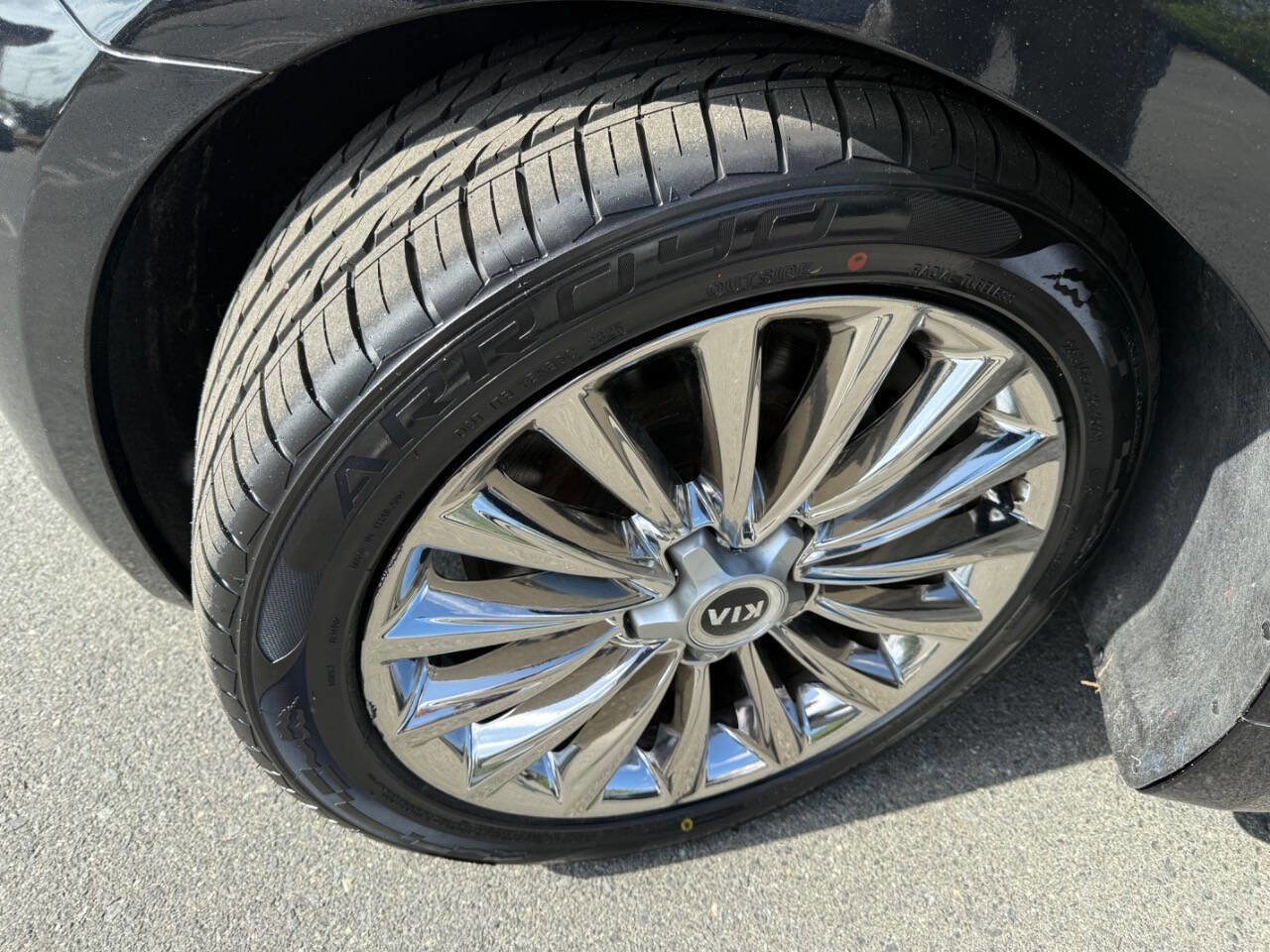 Used 2015 Kia K900 Luxury image 27