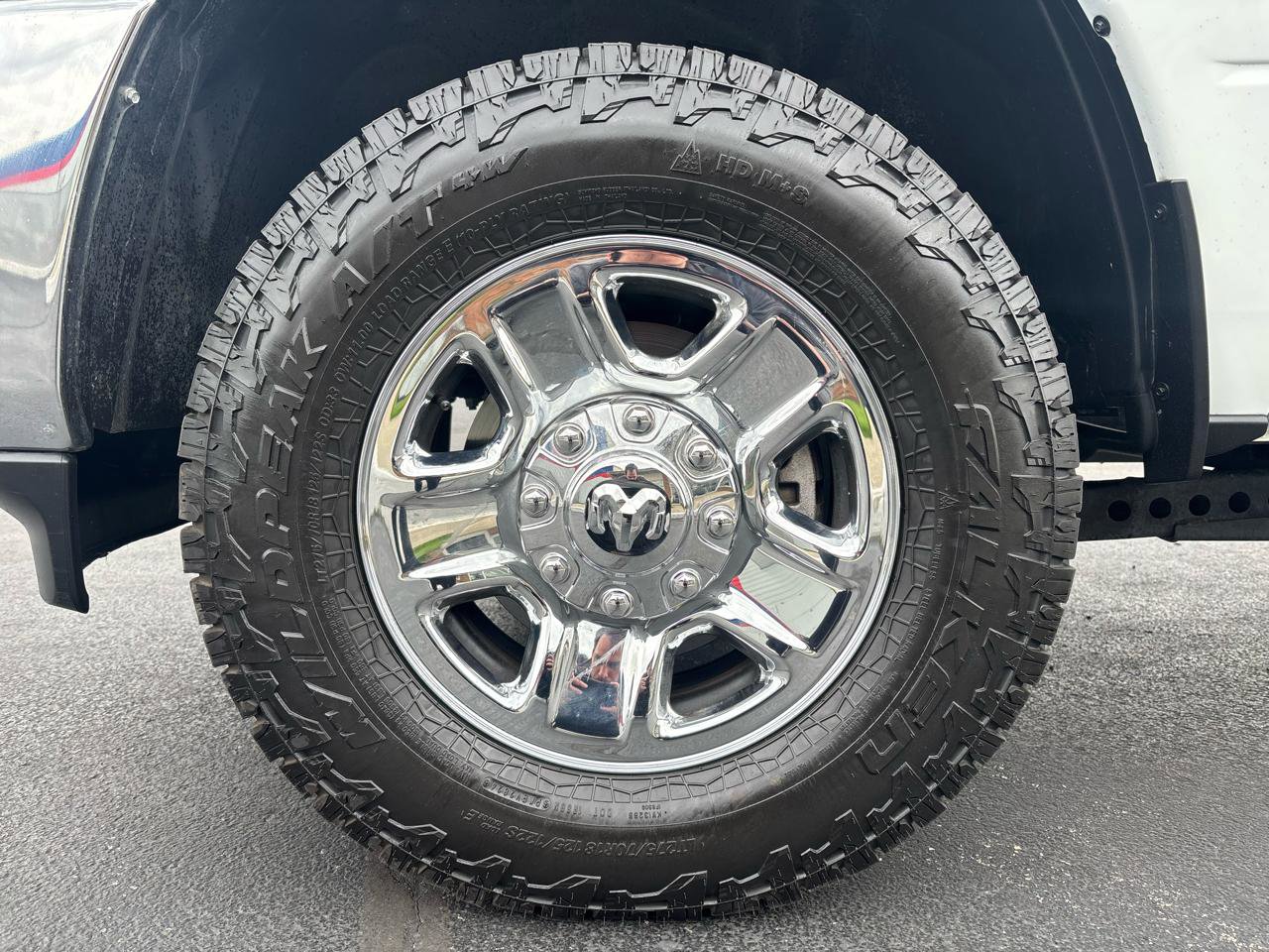 Used 2024 RAM 2500 Tradesman w/ Chrome Appearance Group AWD/4WD image 31