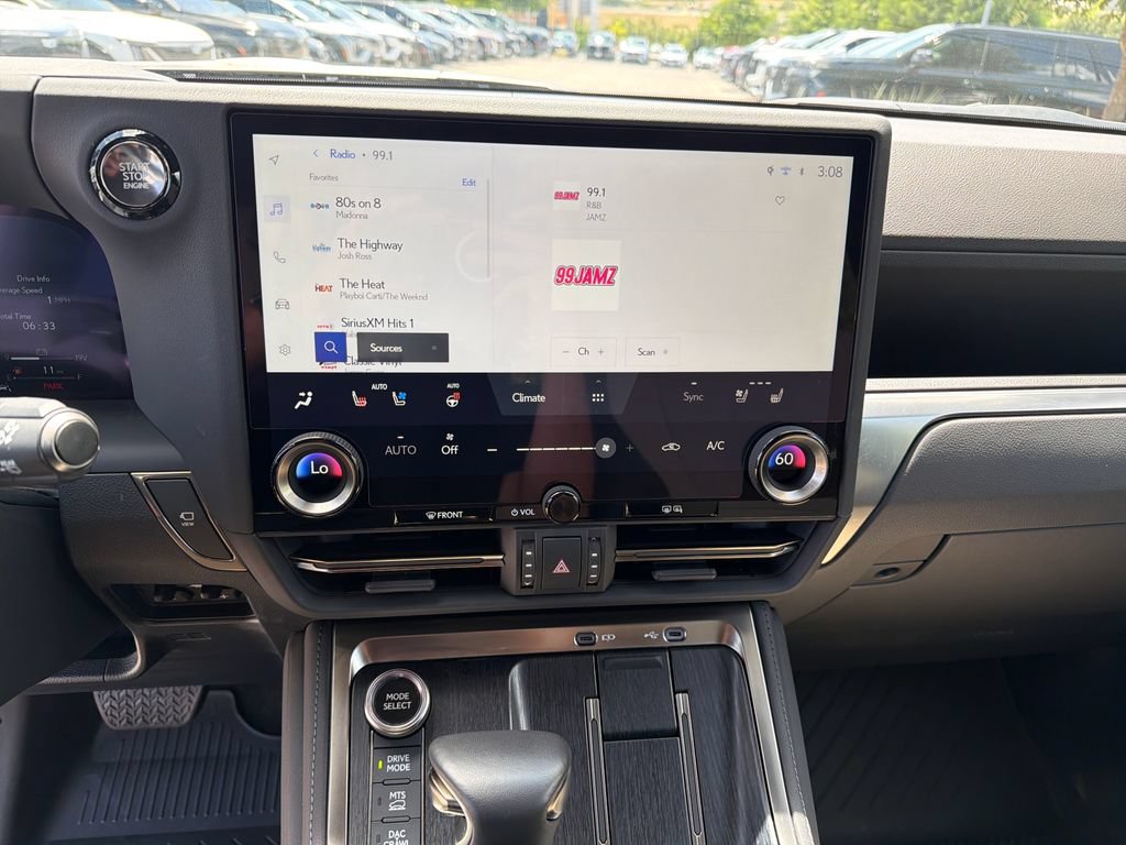 Used 2025 Lexus GX 550 AWD/4WD image 26