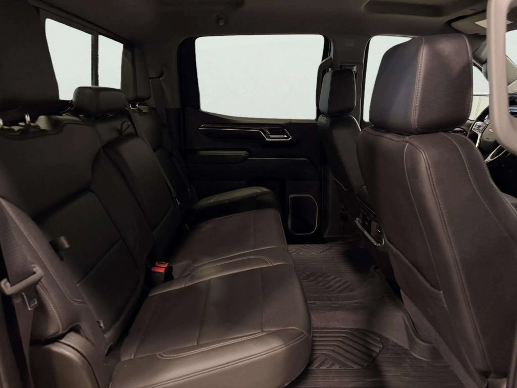 Used 2023 Chevrolet Silverado 1500 LTZ AWD/4WD image 22