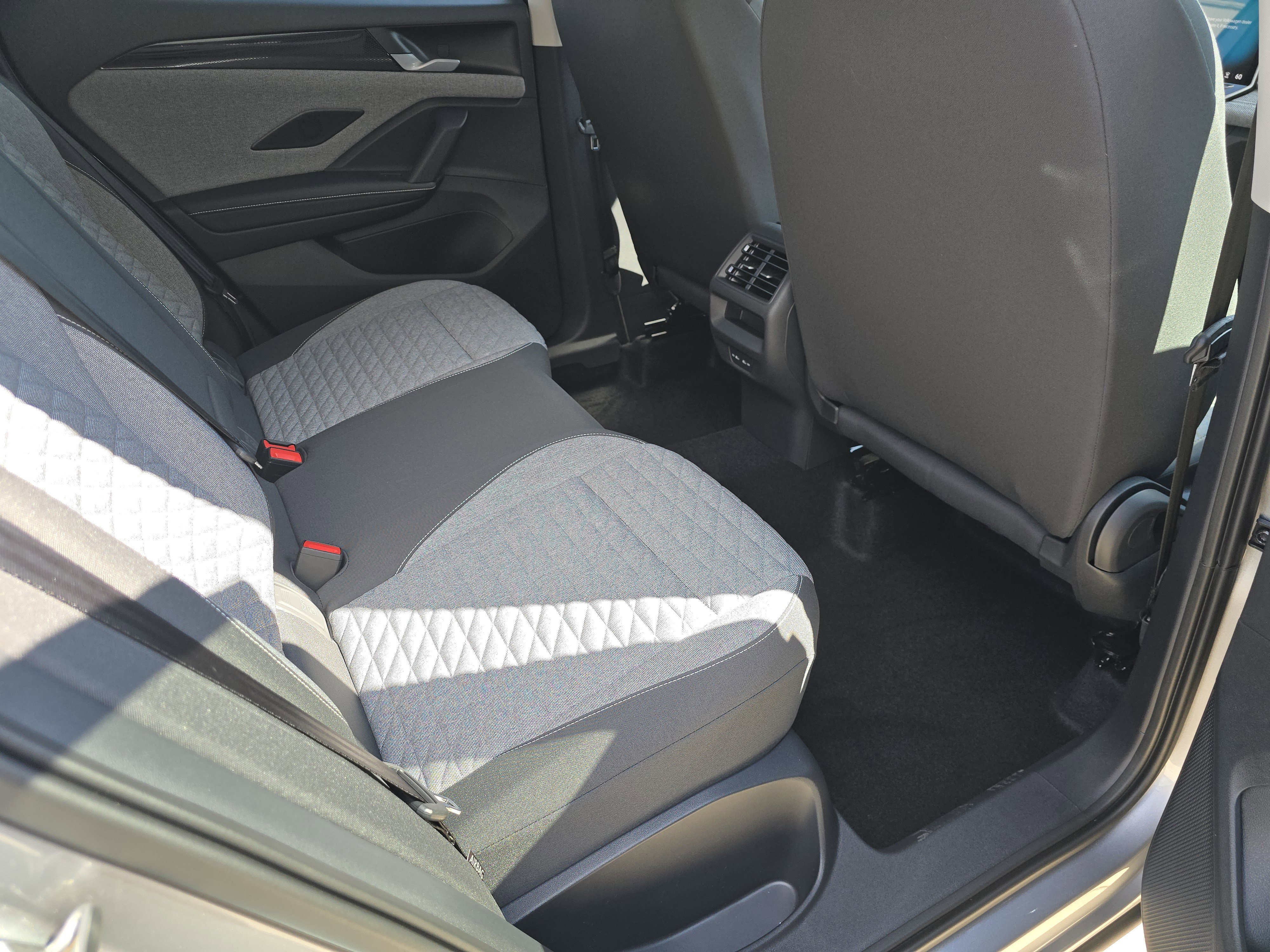 New 2025 Volkswagen Tiguan S image 15