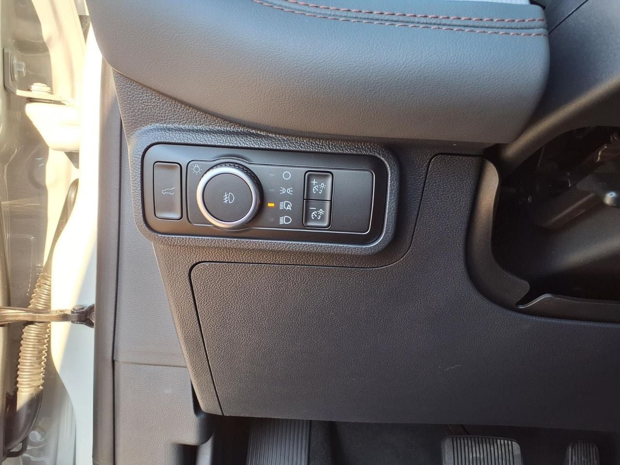 New 2027 Ford Explorer Active w/ Active Comfort Package RWD image 17