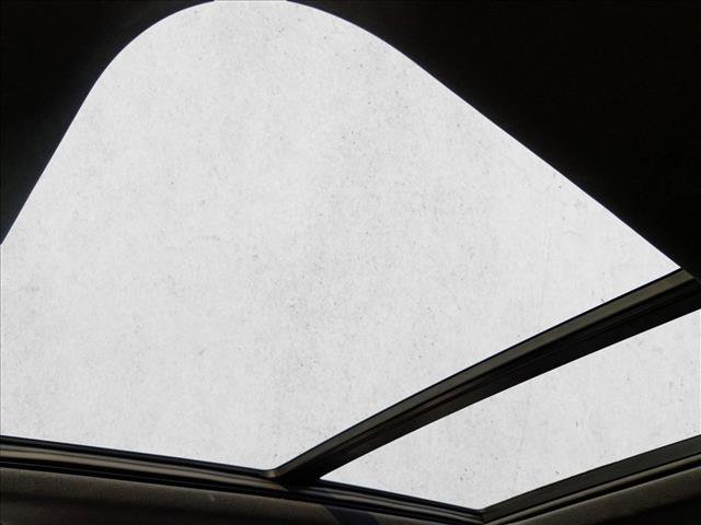 Used 2024 Jeep Grand Cherokee Limited image 17