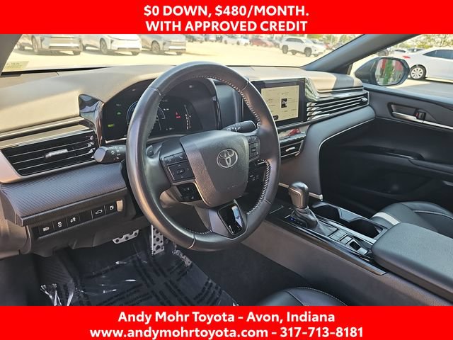 Used 2025 Toyota Camry SE FWD image 9