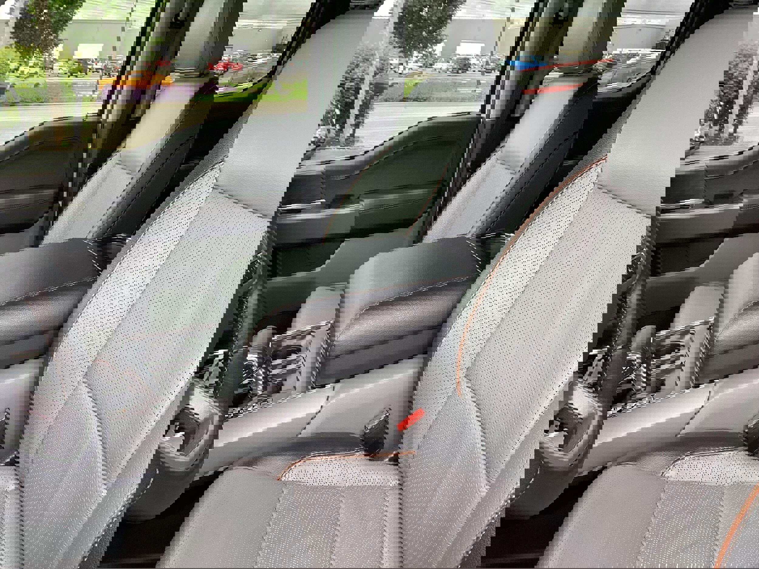 Used 2024 Ford F150 Lariat image 12