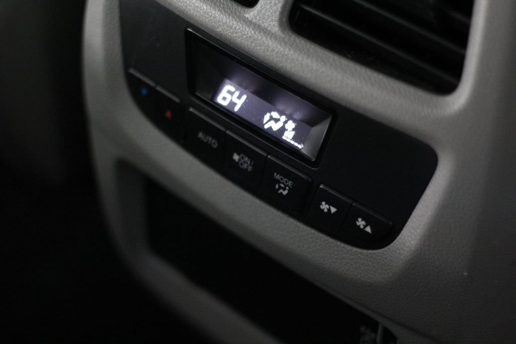 Used 2022 Honda Pilot EX-L image 41