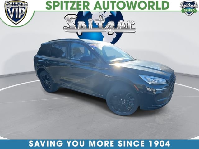 Used 2024 Lincoln Corsair Reserve w/ Equipment Group 201A AWD/4WD image 2