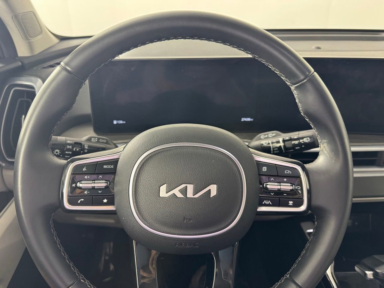 Used 2024 Kia Sorento SX AWD/4WD image 20