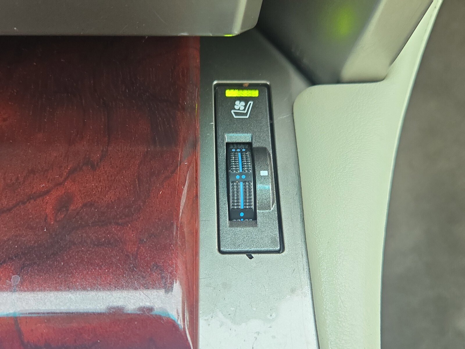 Used 2012 Lexus GX 460 image 29