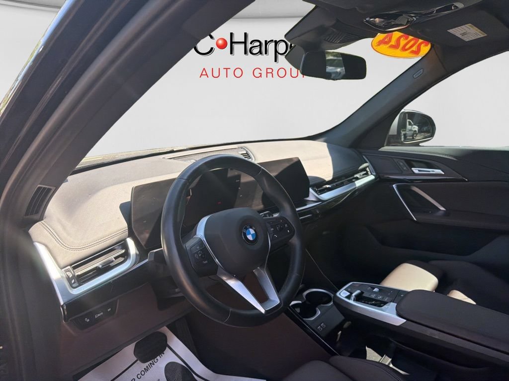 Used 2024 BMW X1 xDrive28i w/ Convenience Package AWD/4WD image 12