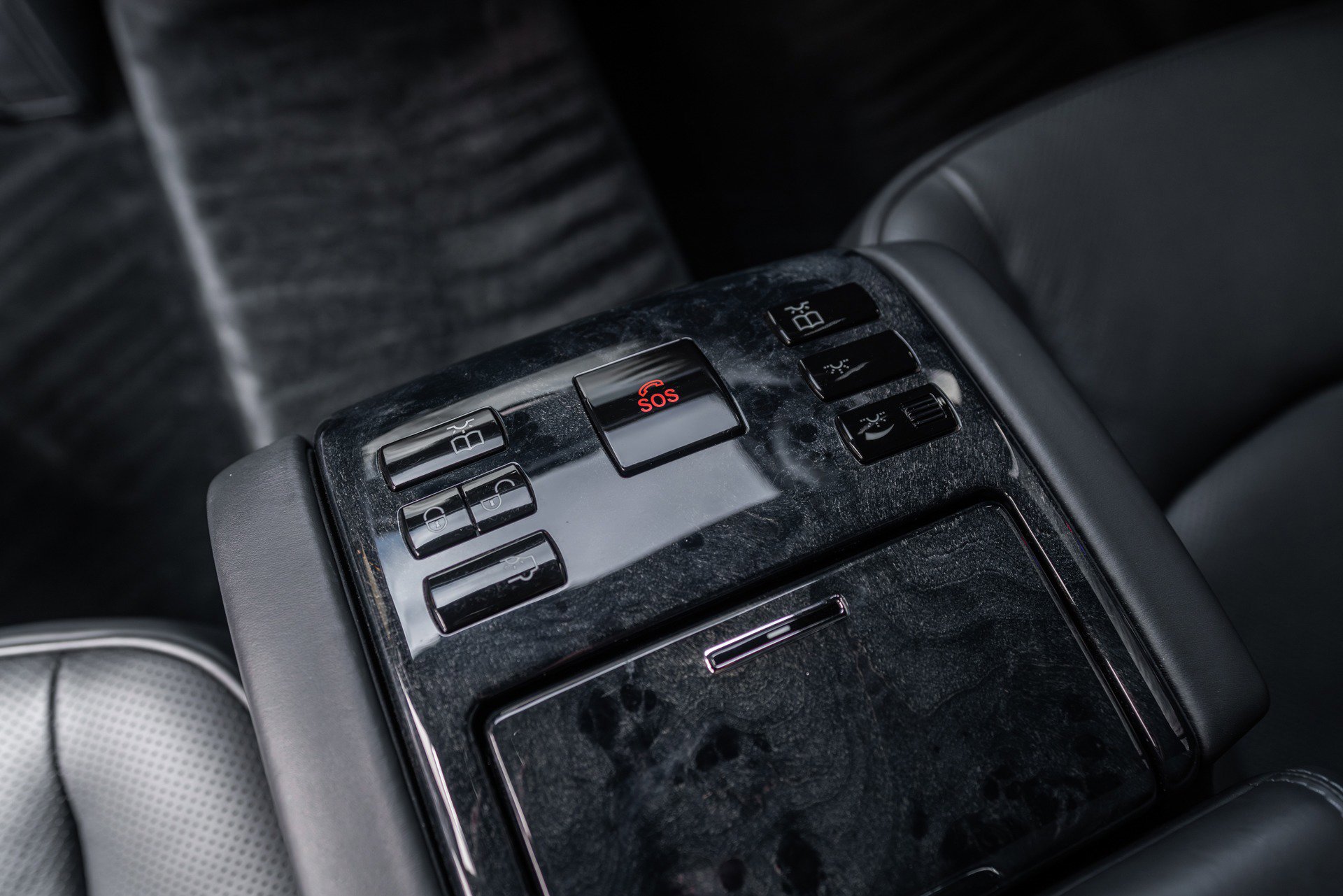 Used 2009 Maybach 57 S image 31