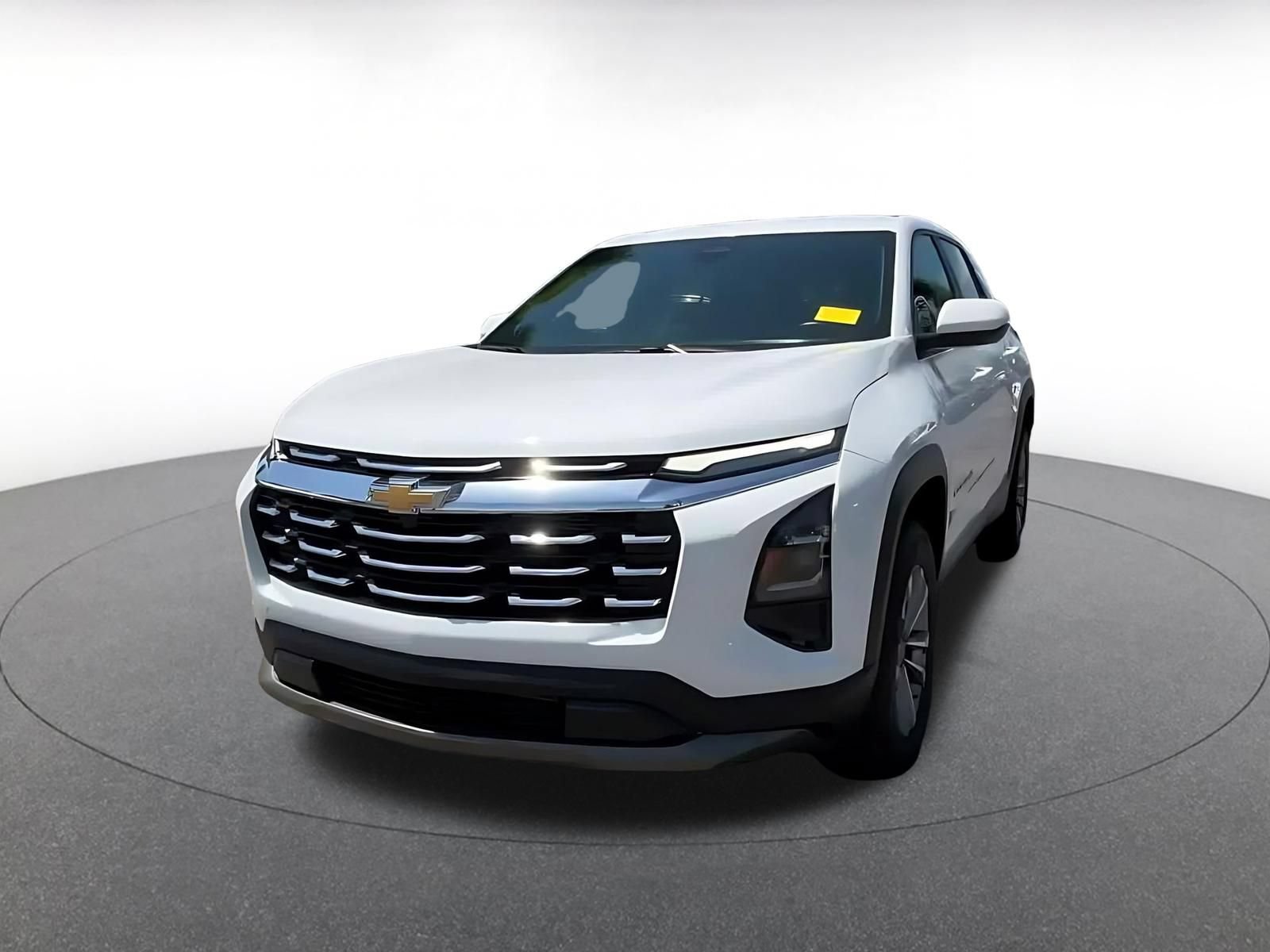 Used 2025 Chevrolet Equinox LT AWD/4WD image 4