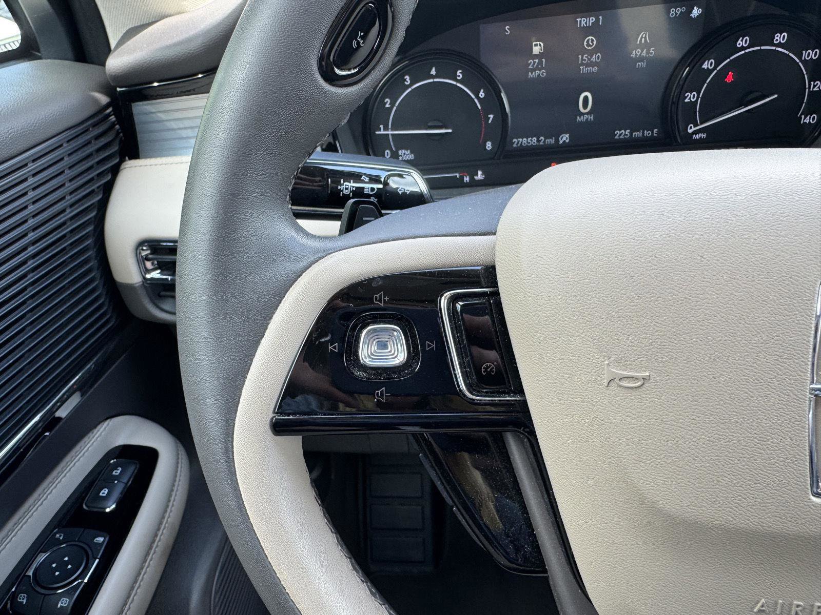 Used 2022 Lincoln Corsair FWD image 10