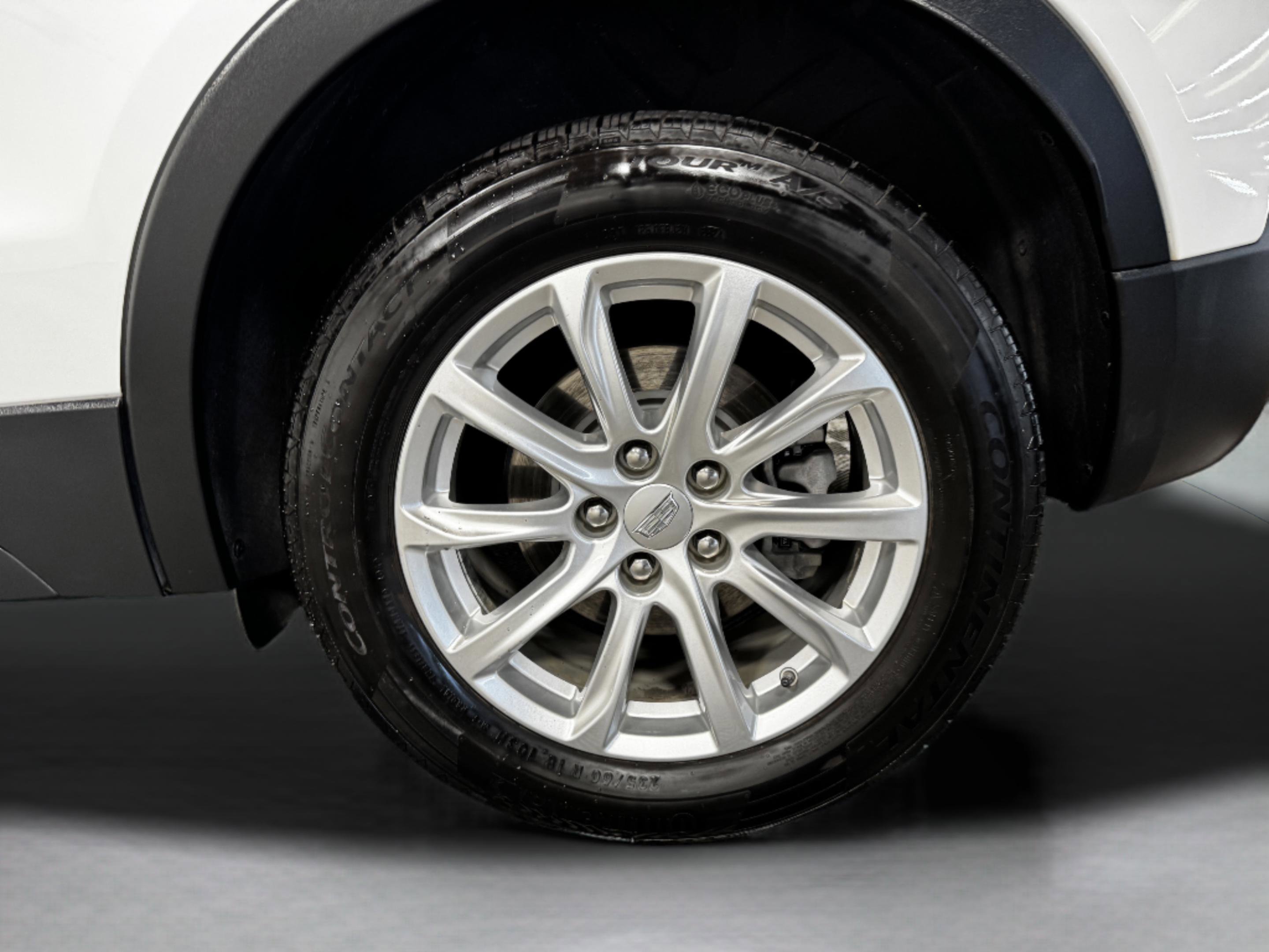 Used 2022 Cadillac XT4 Luxury w/ Driver Awareness Package FWD image 45