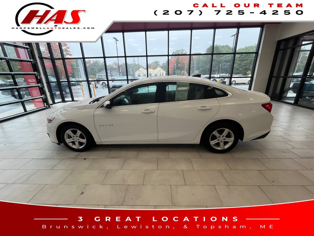 Used 2022 Chevrolet Malibu LS w/ Driver Confidence Package II FWD image 2