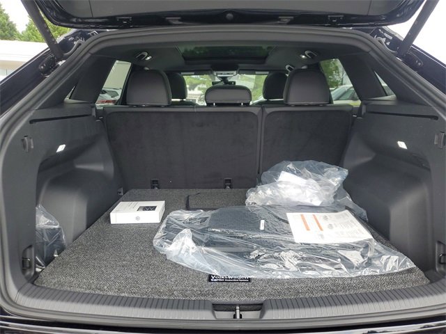 New 2026 Volkswagen Atlas Cross Sport SE image 8