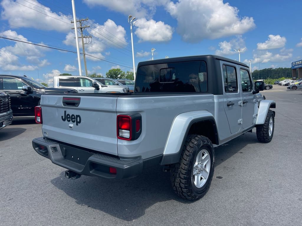 Used 2023 Jeep Gladiator Sport image 5