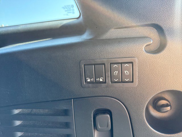 Used 2020 Chevrolet Suburban LT RWD image 20
