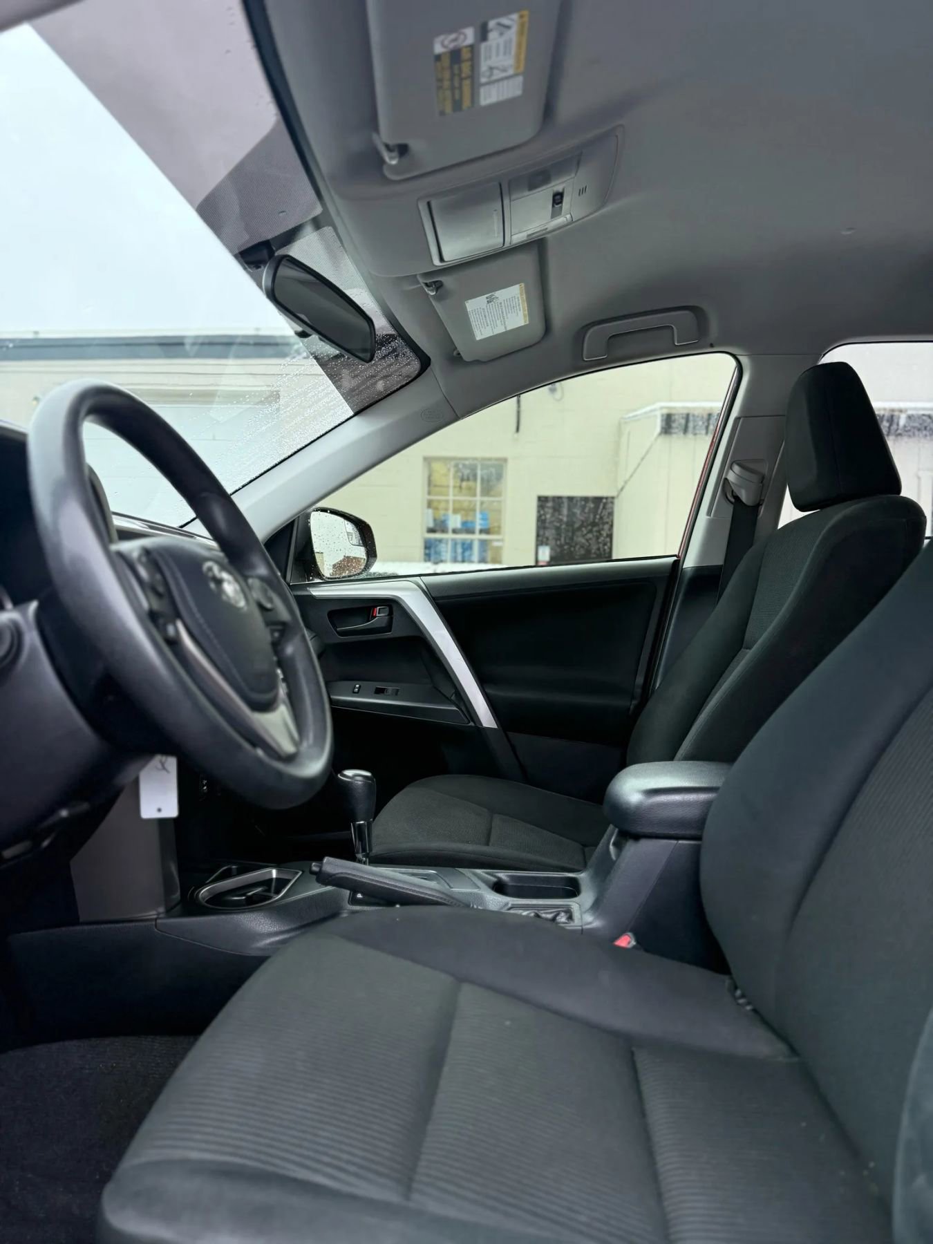 Used 2016 Toyota RAV4 LE image 19