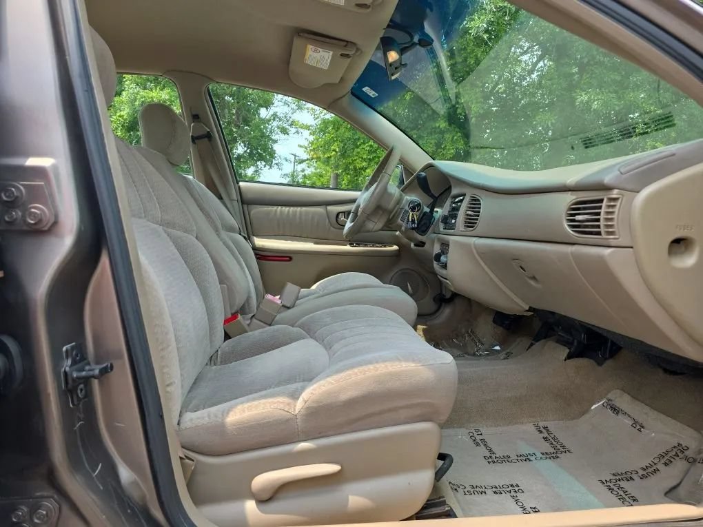 Used 2003 Buick Century Custom FWD image 30
