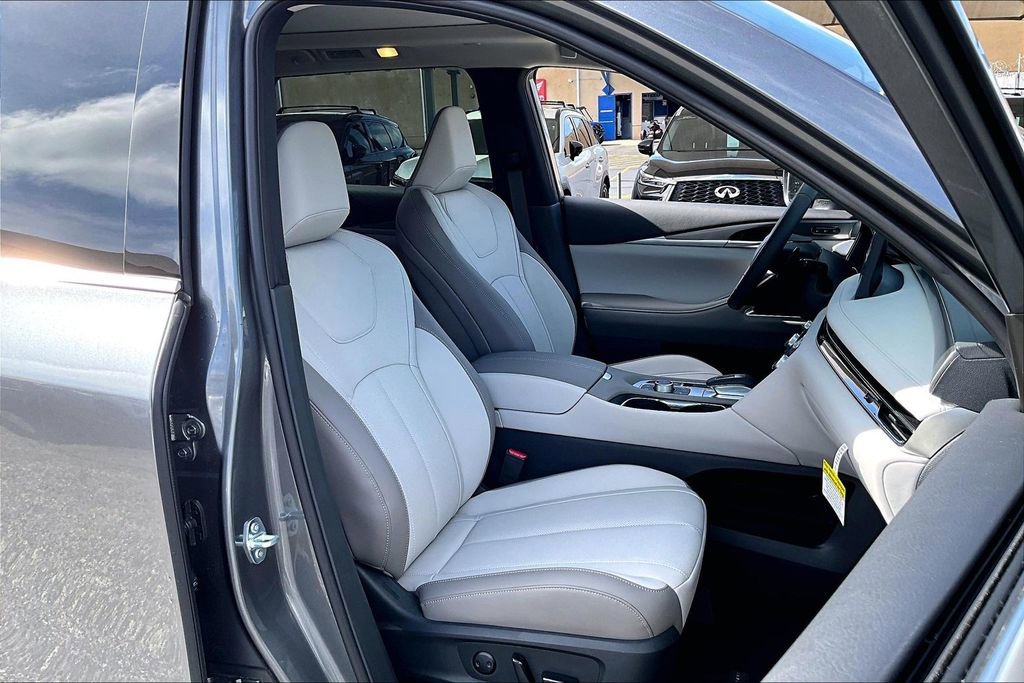 New 2027 INFINITI QX60 Luxe FWD image 50