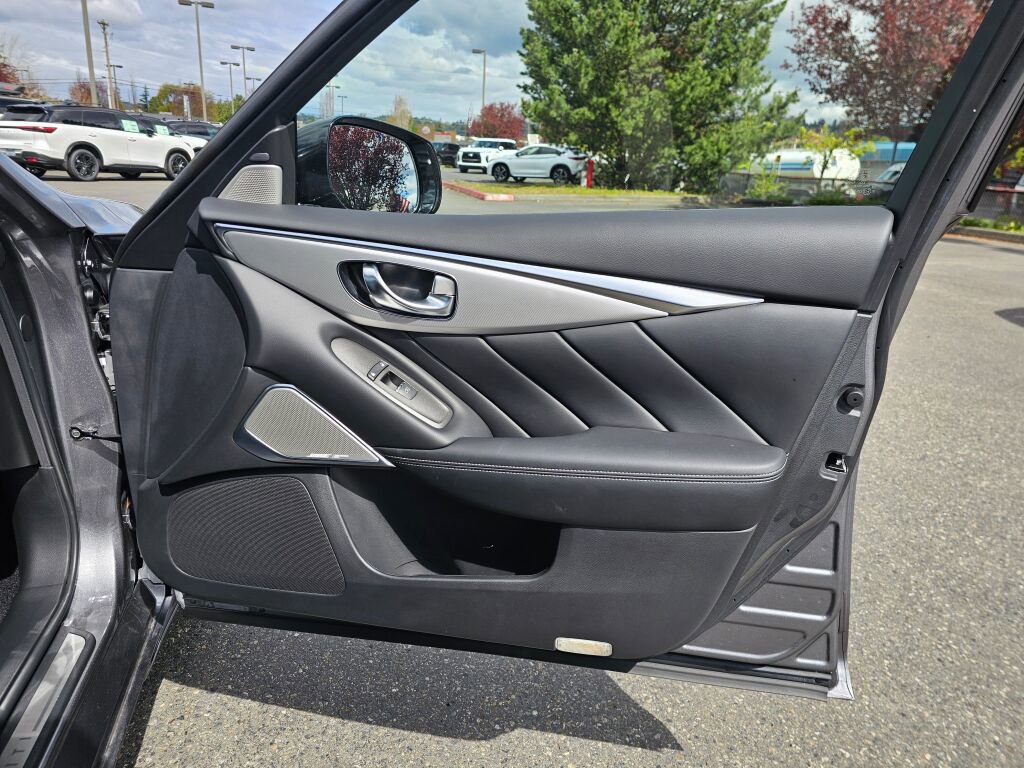 Used 2023 INFINITI Q50 Luxe w/ Cargo Package image 10