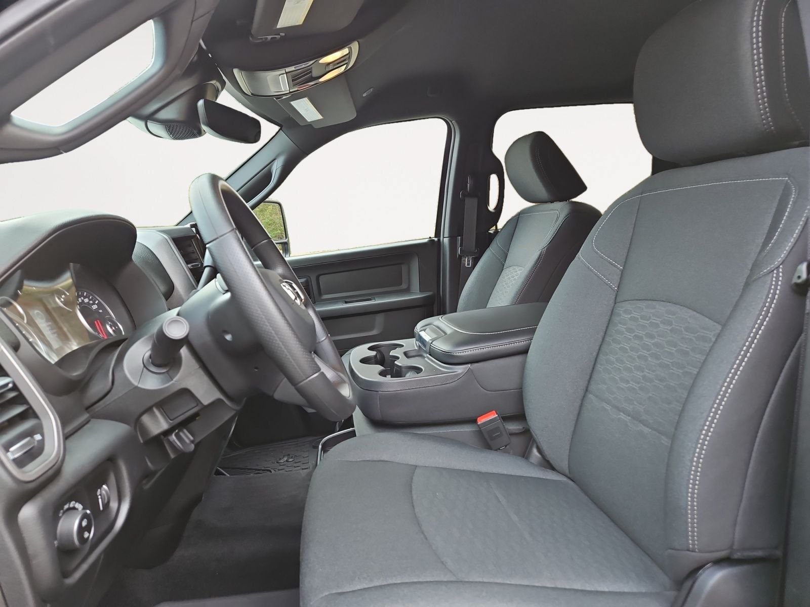 New 2026 RAM 2500 Tradesman AWD/4WD image 9