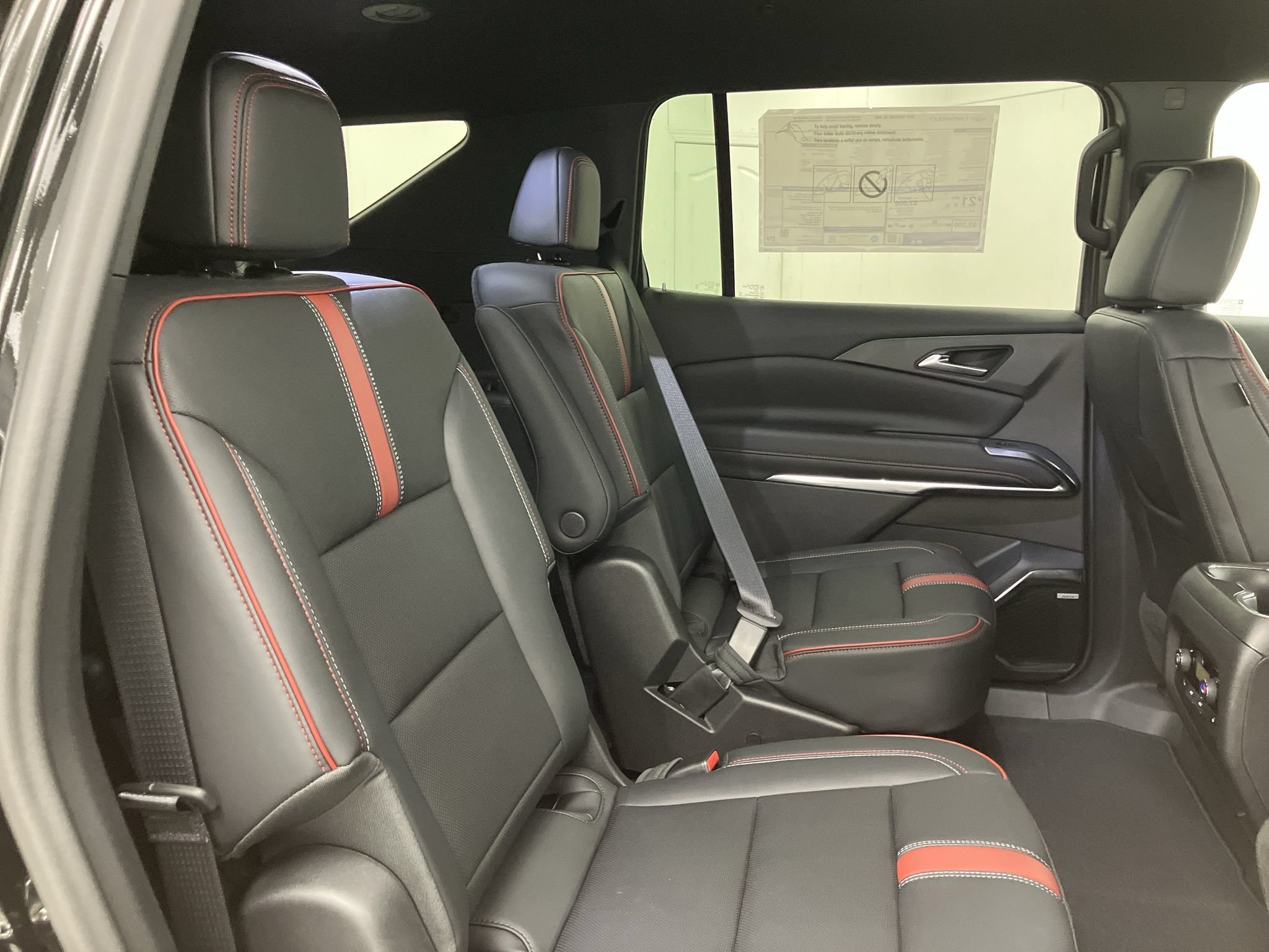 New 2027 Chevrolet Traverse RS AWD/4WD image 18