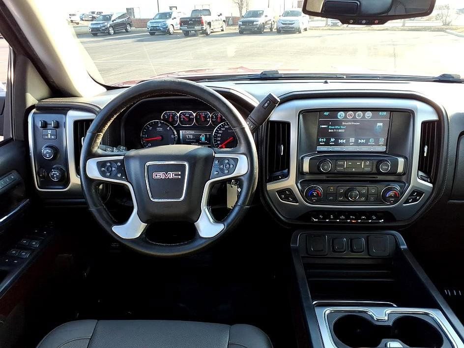 Used 2018 GMC Sierra 1500 SLT image 25