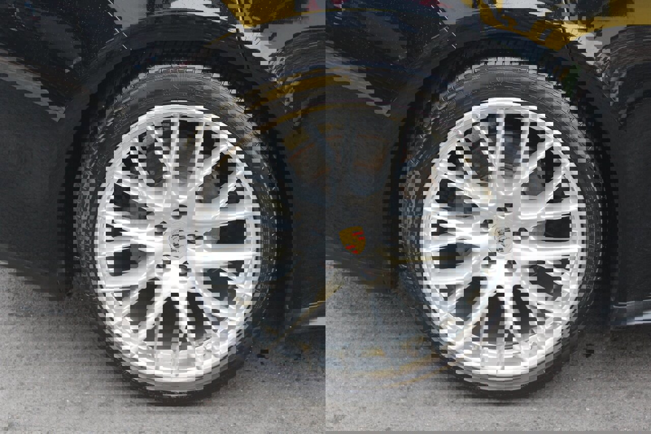 Used 2018 Porsche Panamera 4S image 27