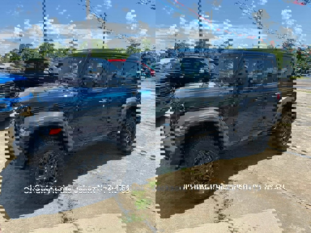 Used 2025 Jeep Wrangler Sport image 3