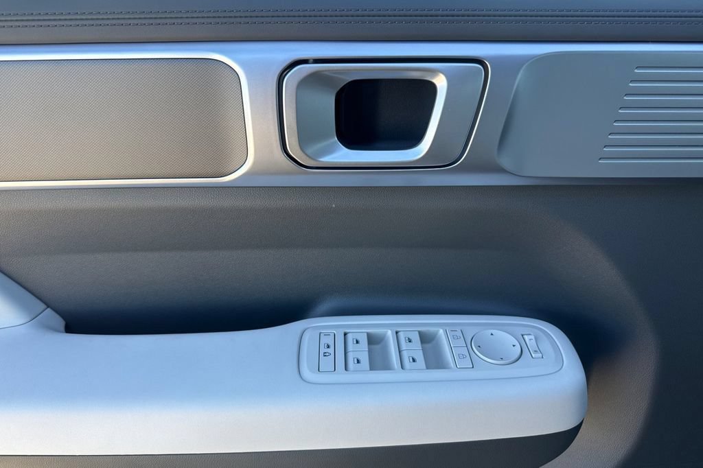 New 2026 Hyundai Santa Fe SE FWD image 11